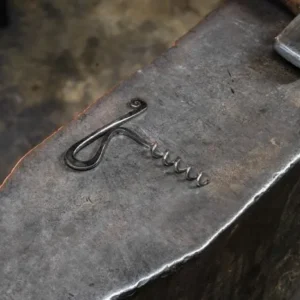 Tire-bouchon forgé